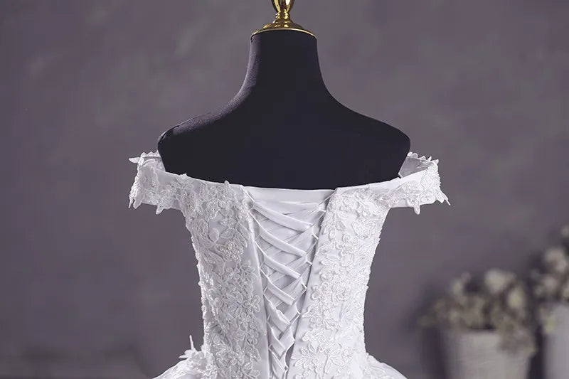 Robe Mariée Blanche Élégante