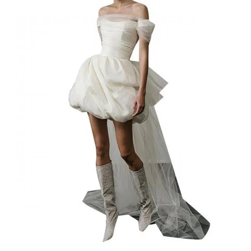 Robe Courte de Mariée Élégante