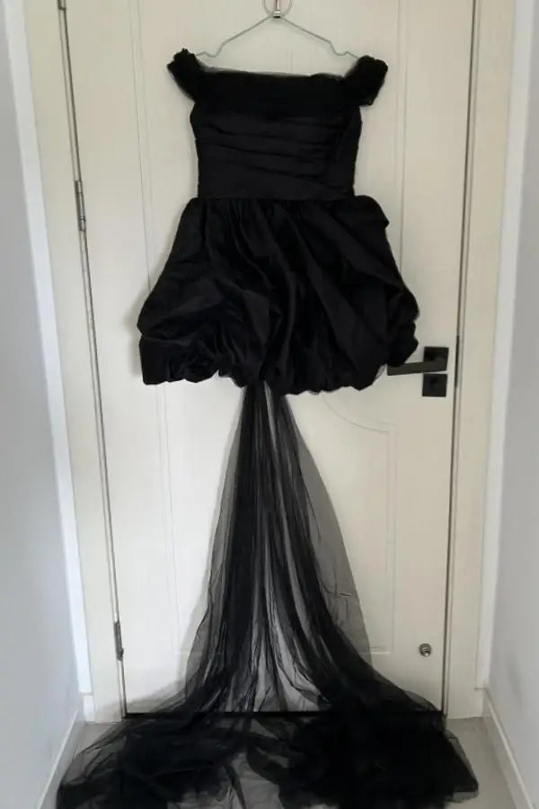 Robe Courte de Mariée Élégante