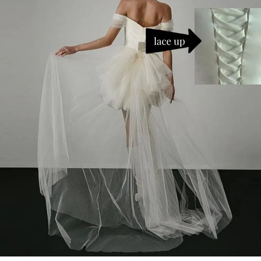 Robe Courte de Mariée Élégante