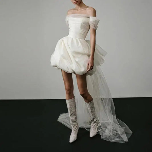 Robe Courte de Mariée Élégante